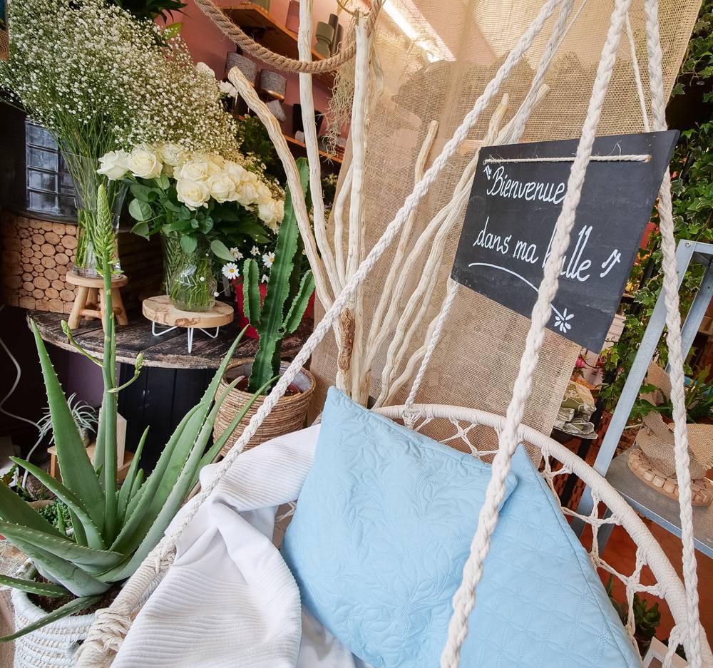 Bouquet-blanc-cactus-aloevera-fauteuil-suspendu
