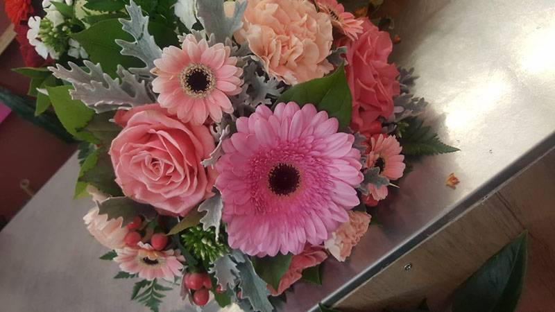 Bouquet-rose-saumon-vert