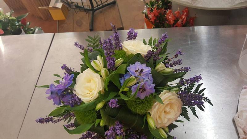 Bouquet-violet-blanc-vert